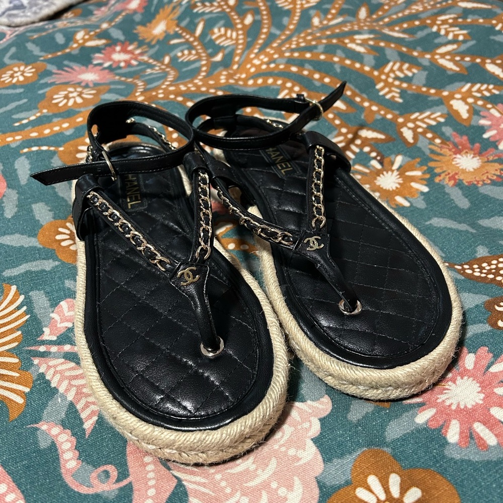 CHANEL Lambskin Chain CC Thong Espadrille Sandals 39 Black